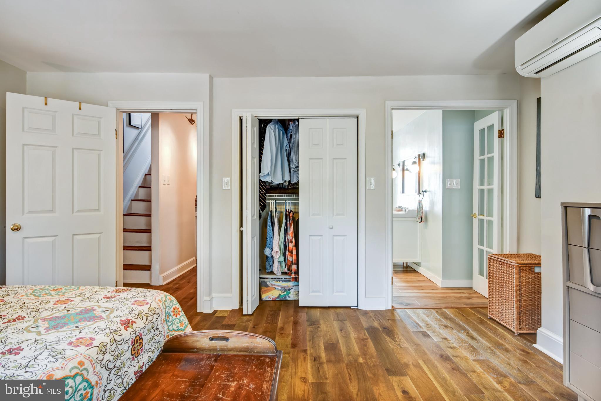 1450 E COLUMBIA AVENUE