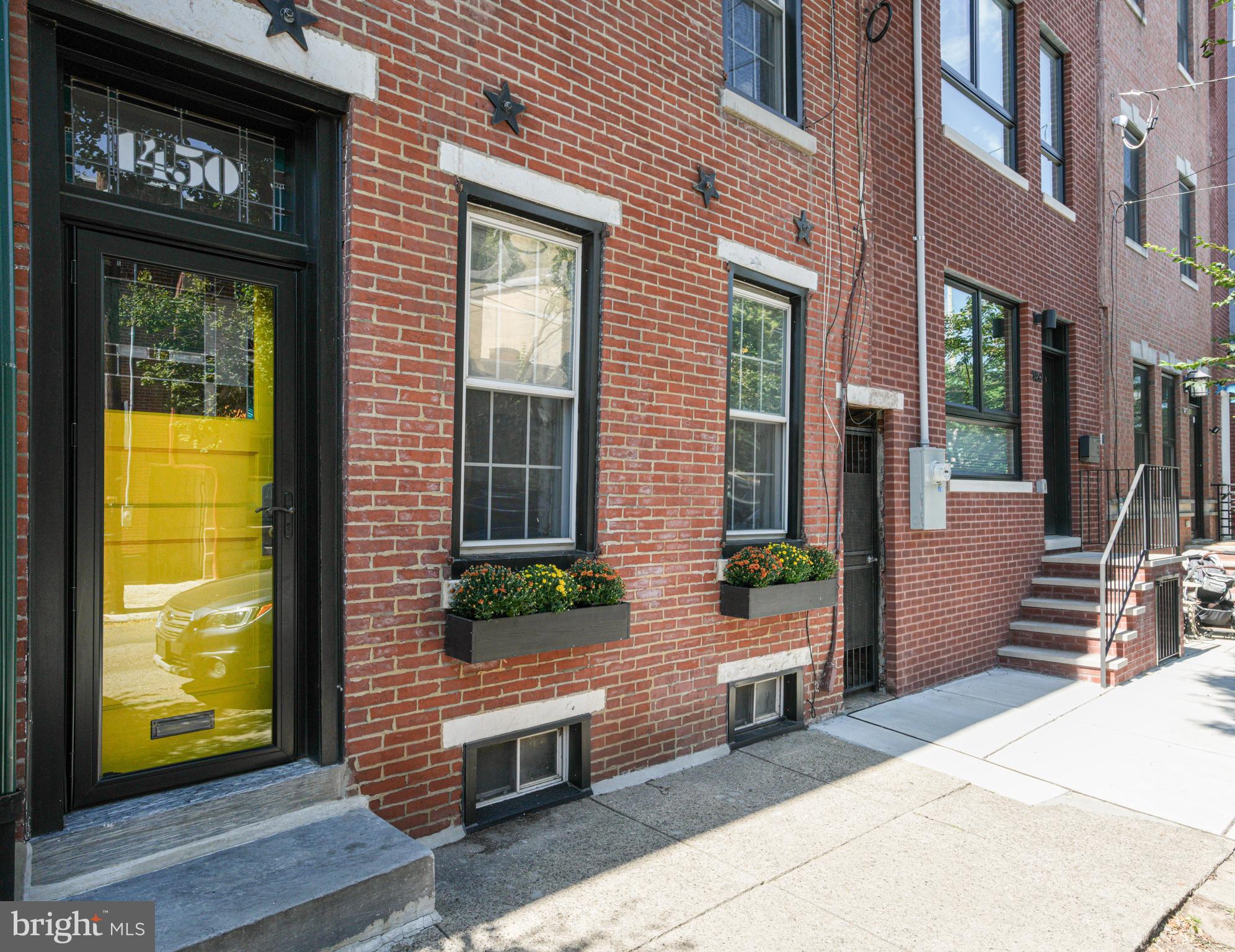 1450 E COLUMBIA AVENUE