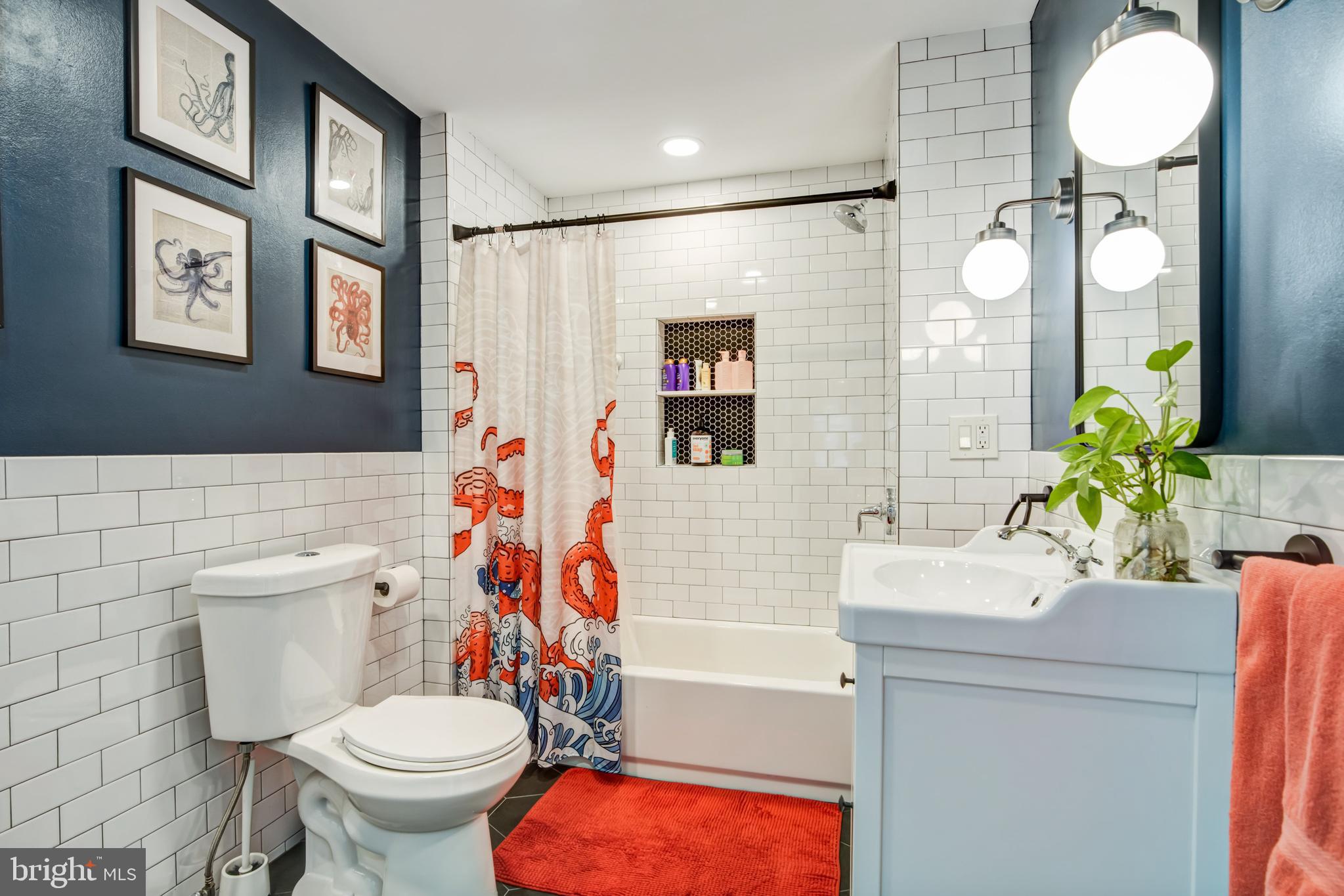 1450 E COLUMBIA AVENUE