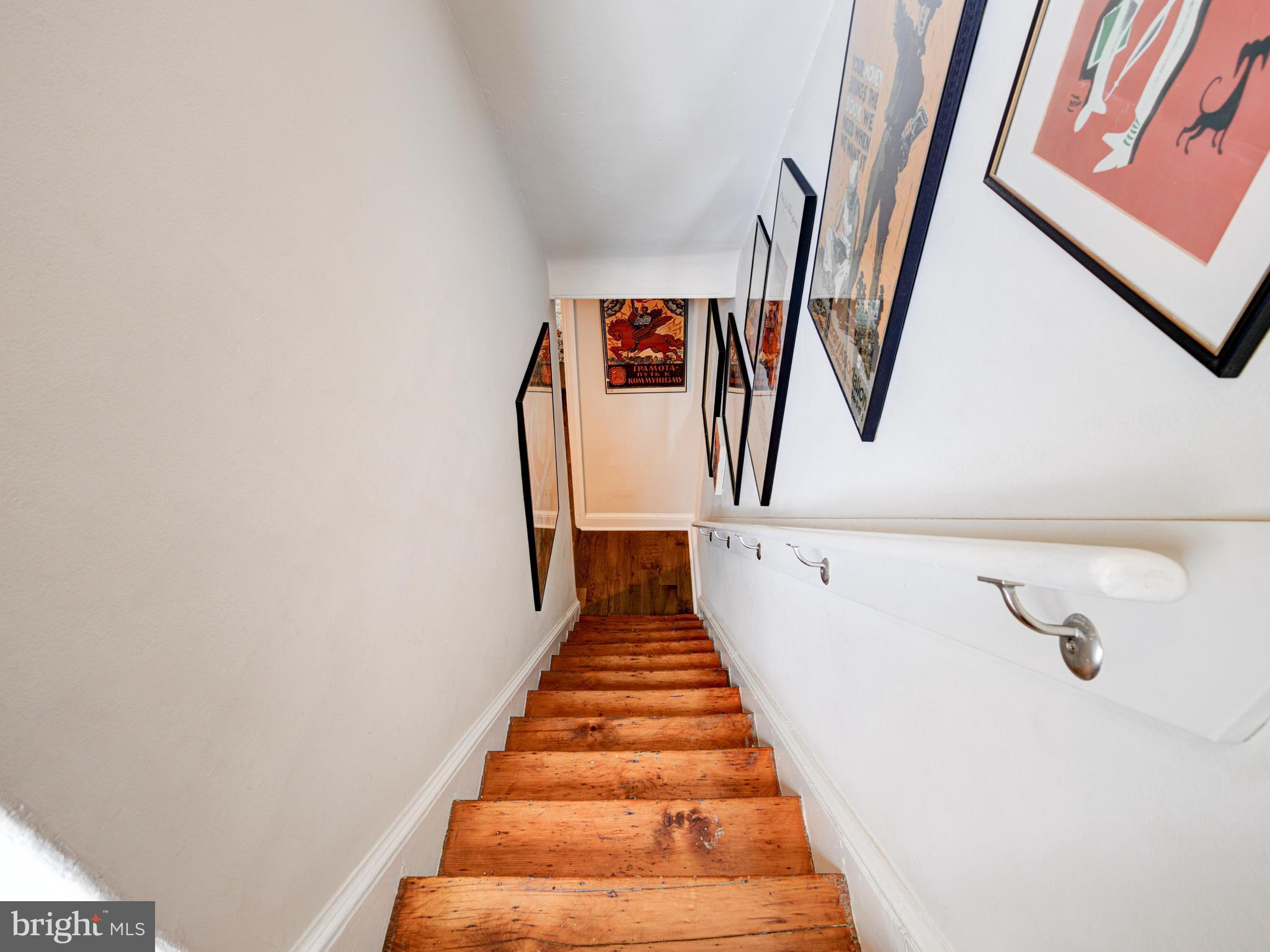 1450 E COLUMBIA AVENUE