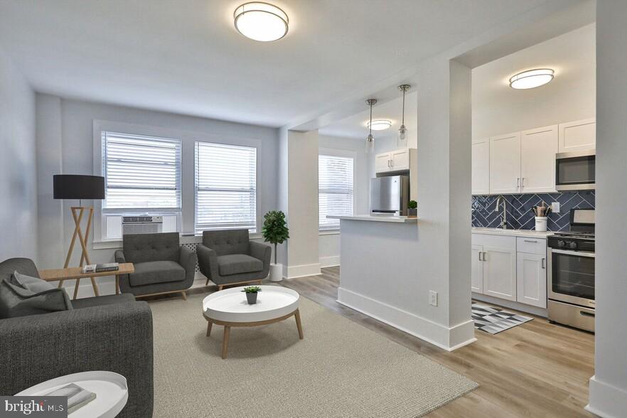 4247 LOCUST STREET 1B-125