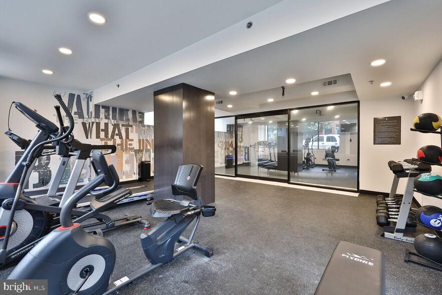 4247 LOCUST STREET 1B-121