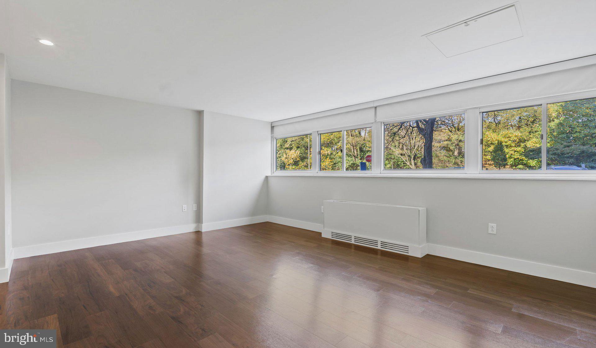 2200 BENJAMIN FRANKLIN PARKWAY 1B-W0406