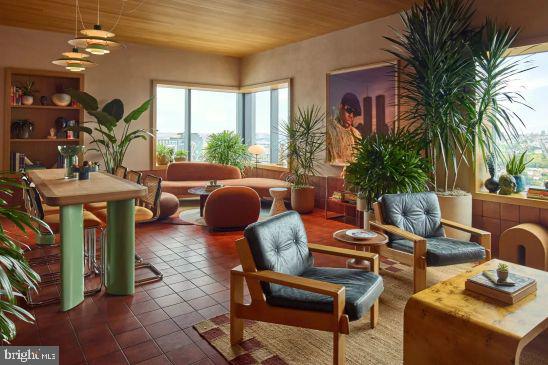 1700 N FRONT STREET 1B-548