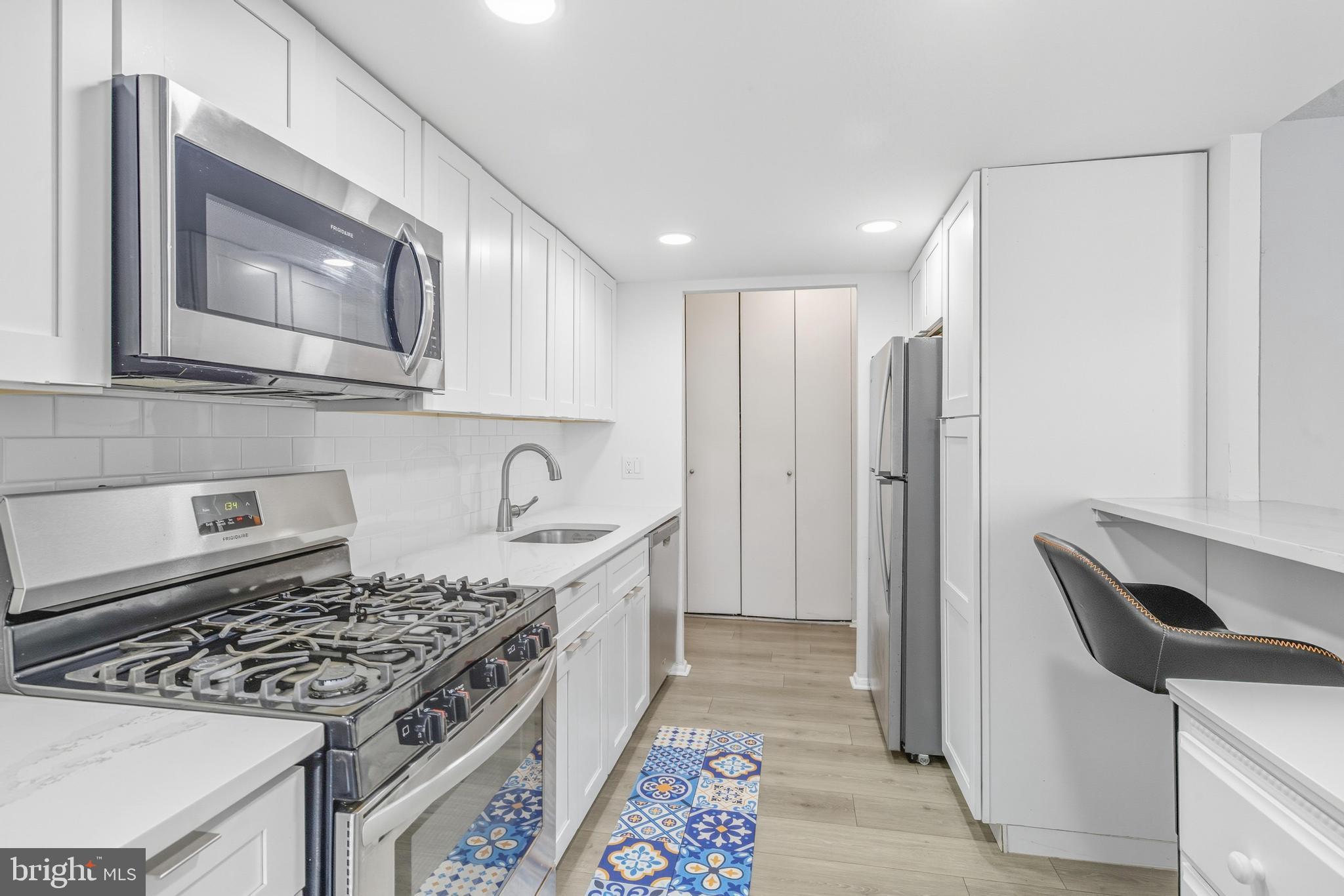 1326 SPRUCE STREET 42 805