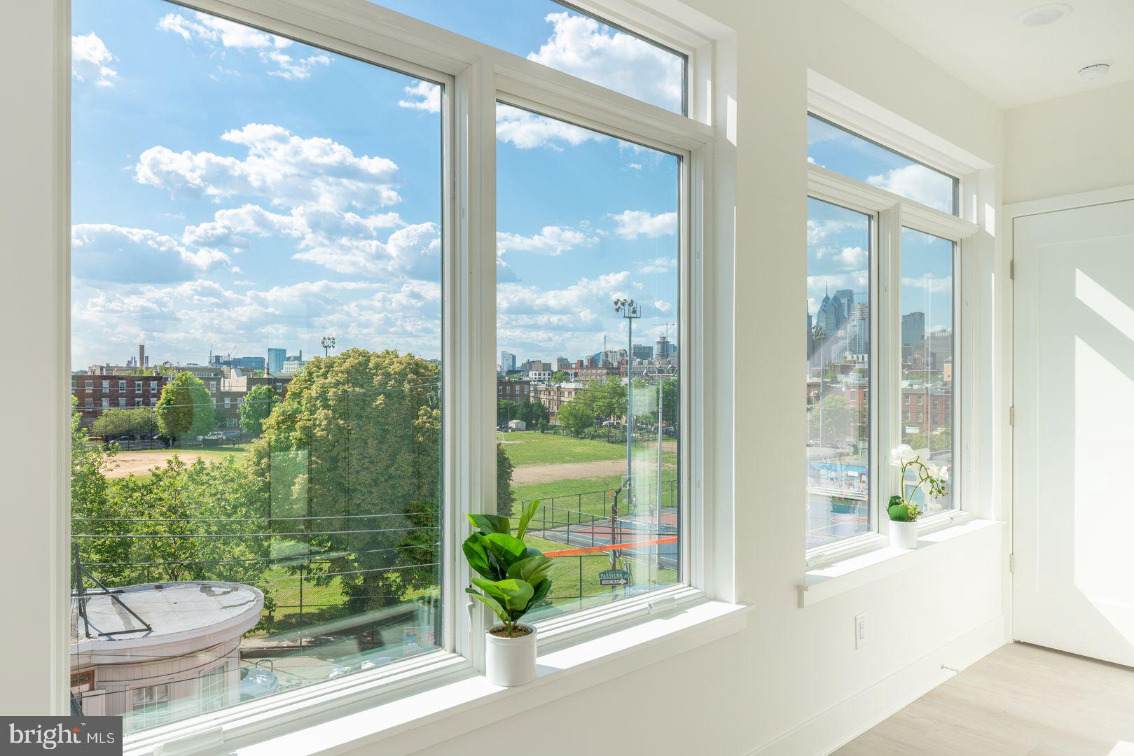 833 WHARTON STREET 1B-301