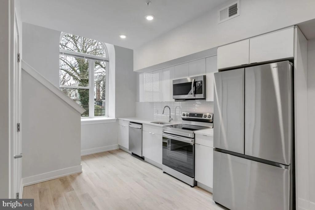 314 S 46TH STREET 0B-B103