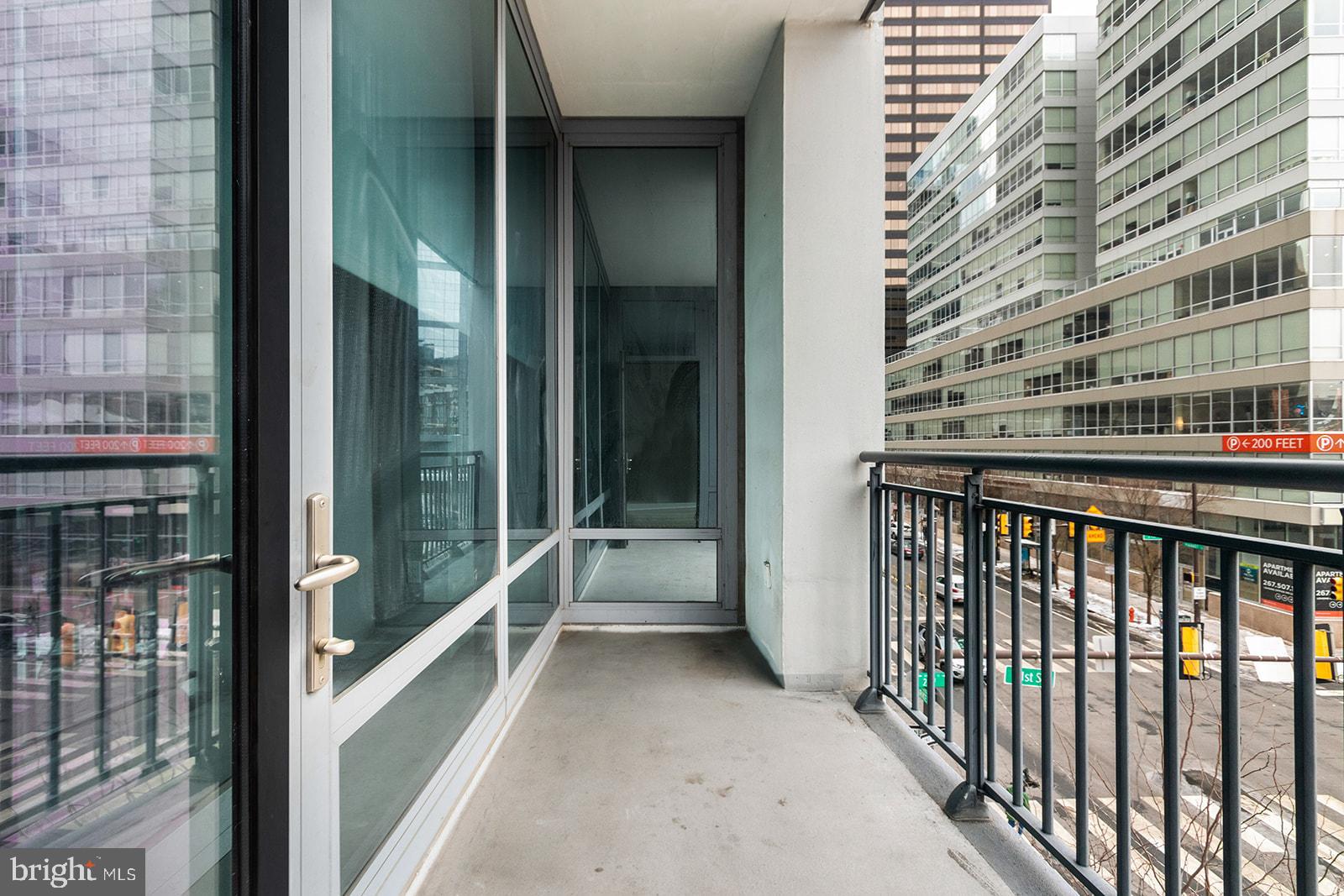 2101 MARKET STREET 305