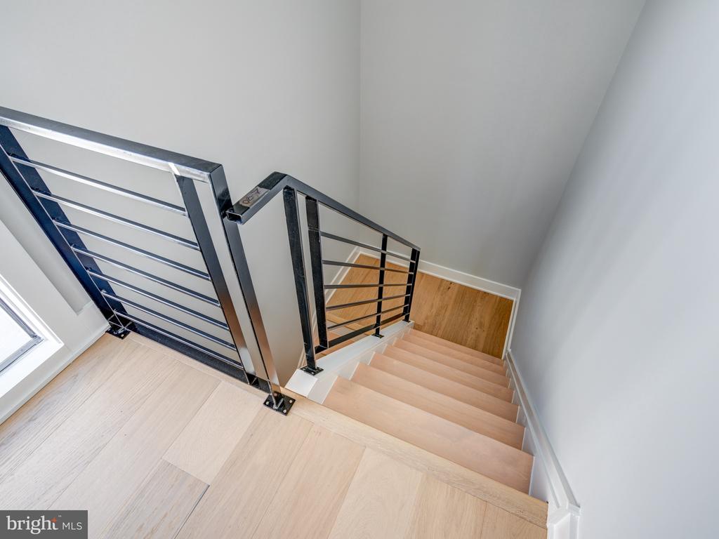 1702 N ORIANNA STREET