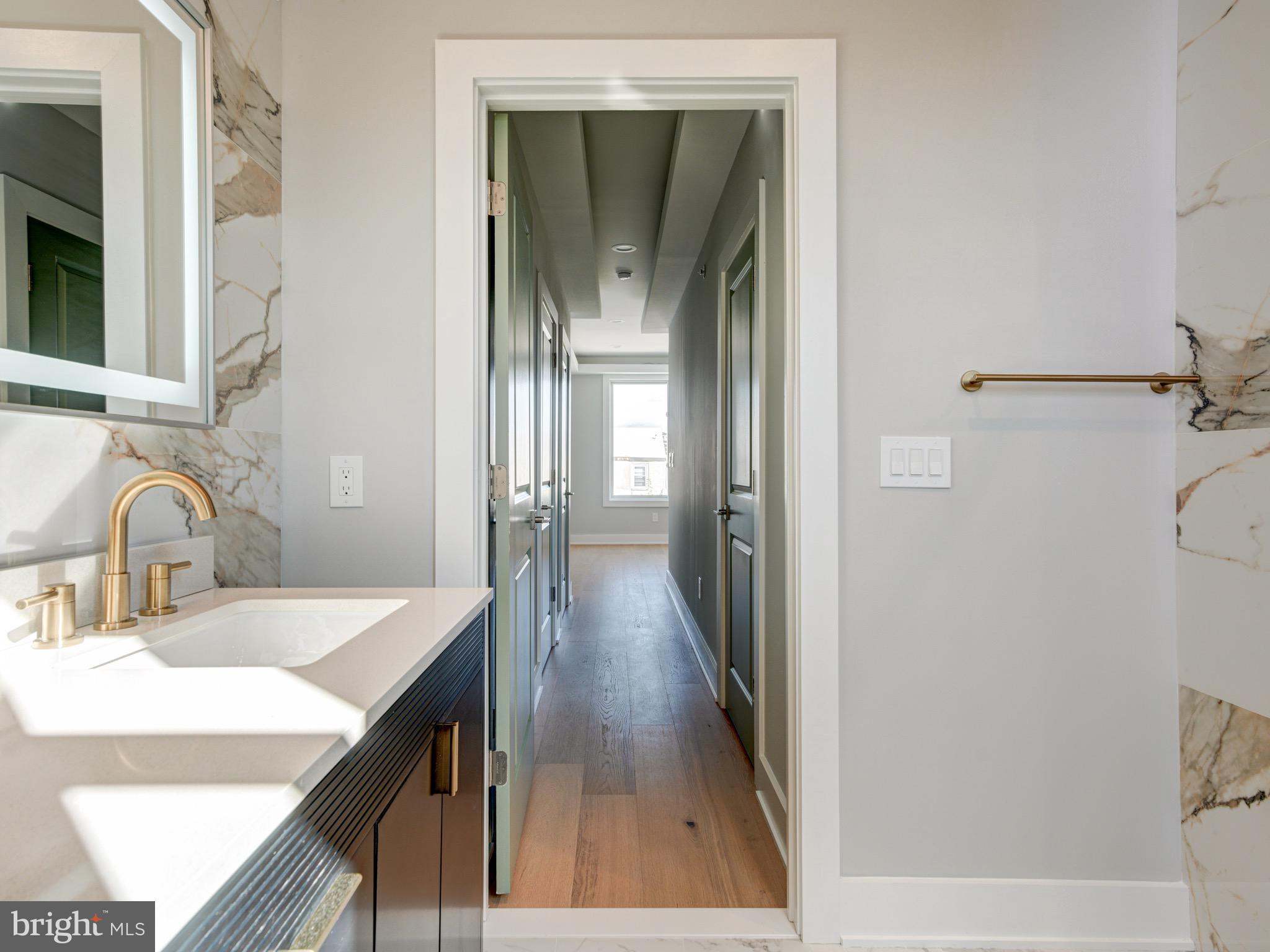 1702 N ORIANNA STREET