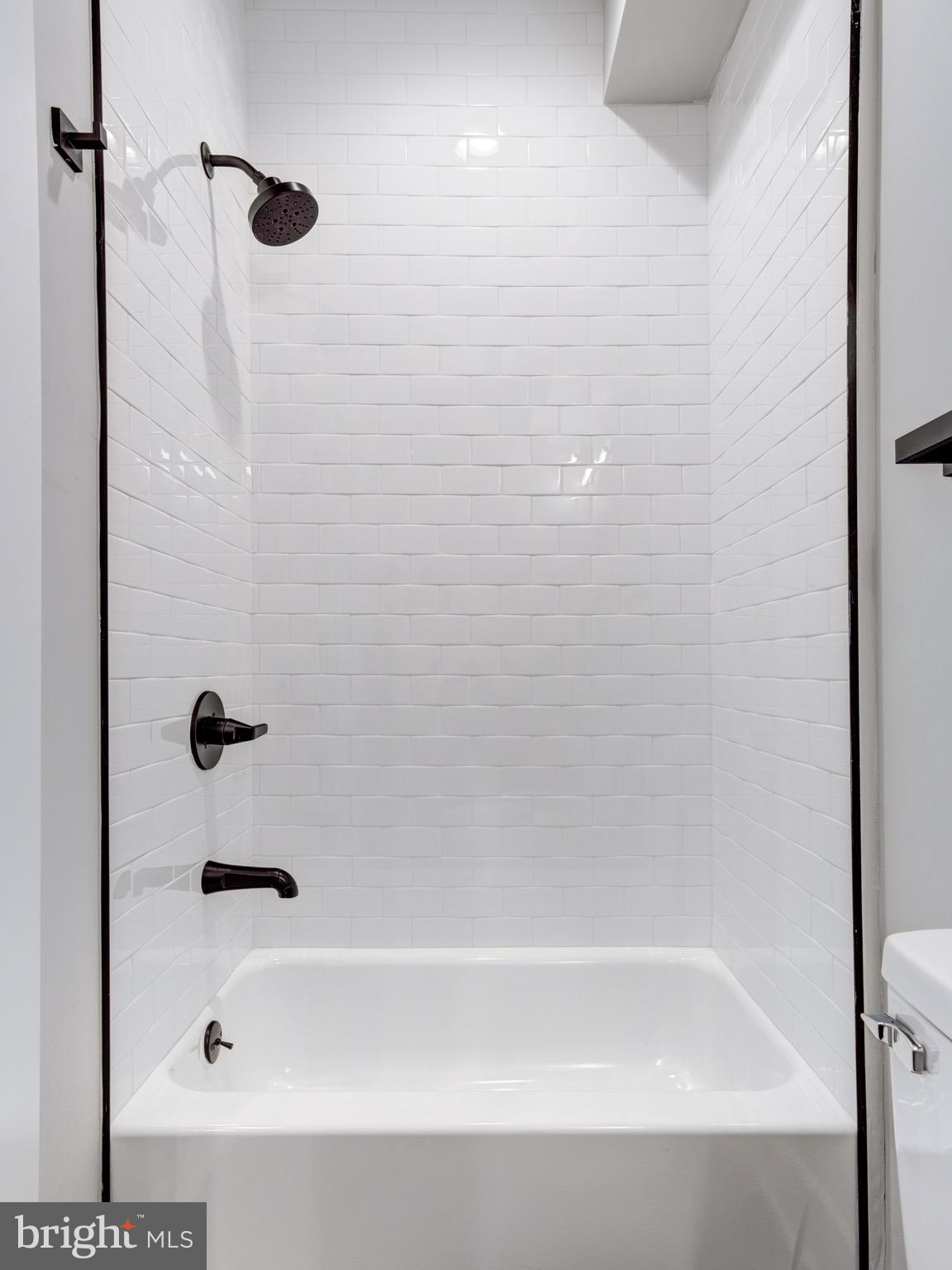 1702 N ORIANNA STREET