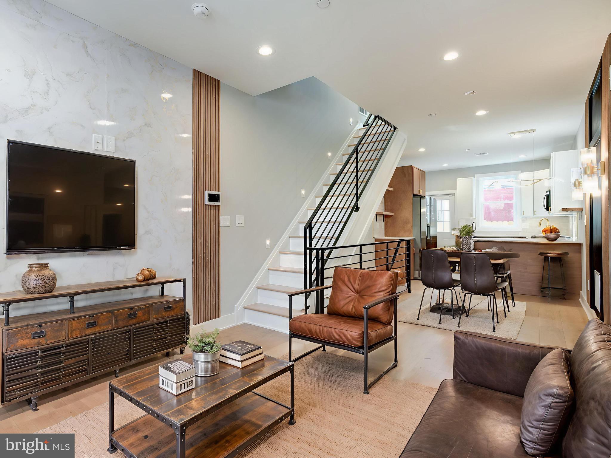 1702 N ORIANNA STREET