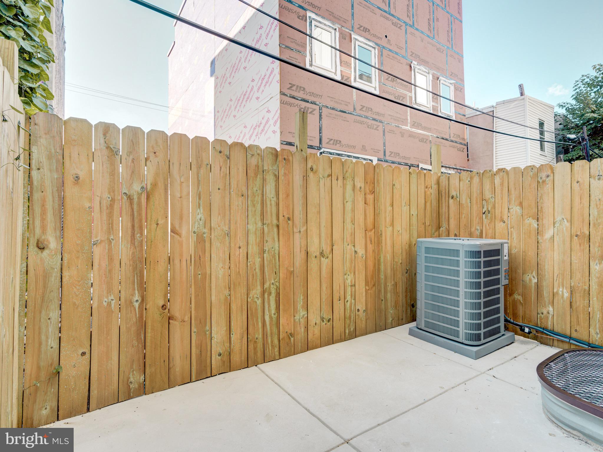 1702 N ORIANNA STREET