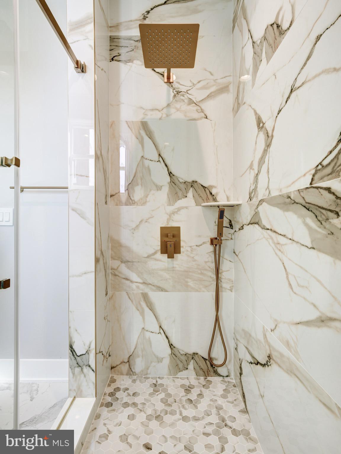 1702 N ORIANNA STREET