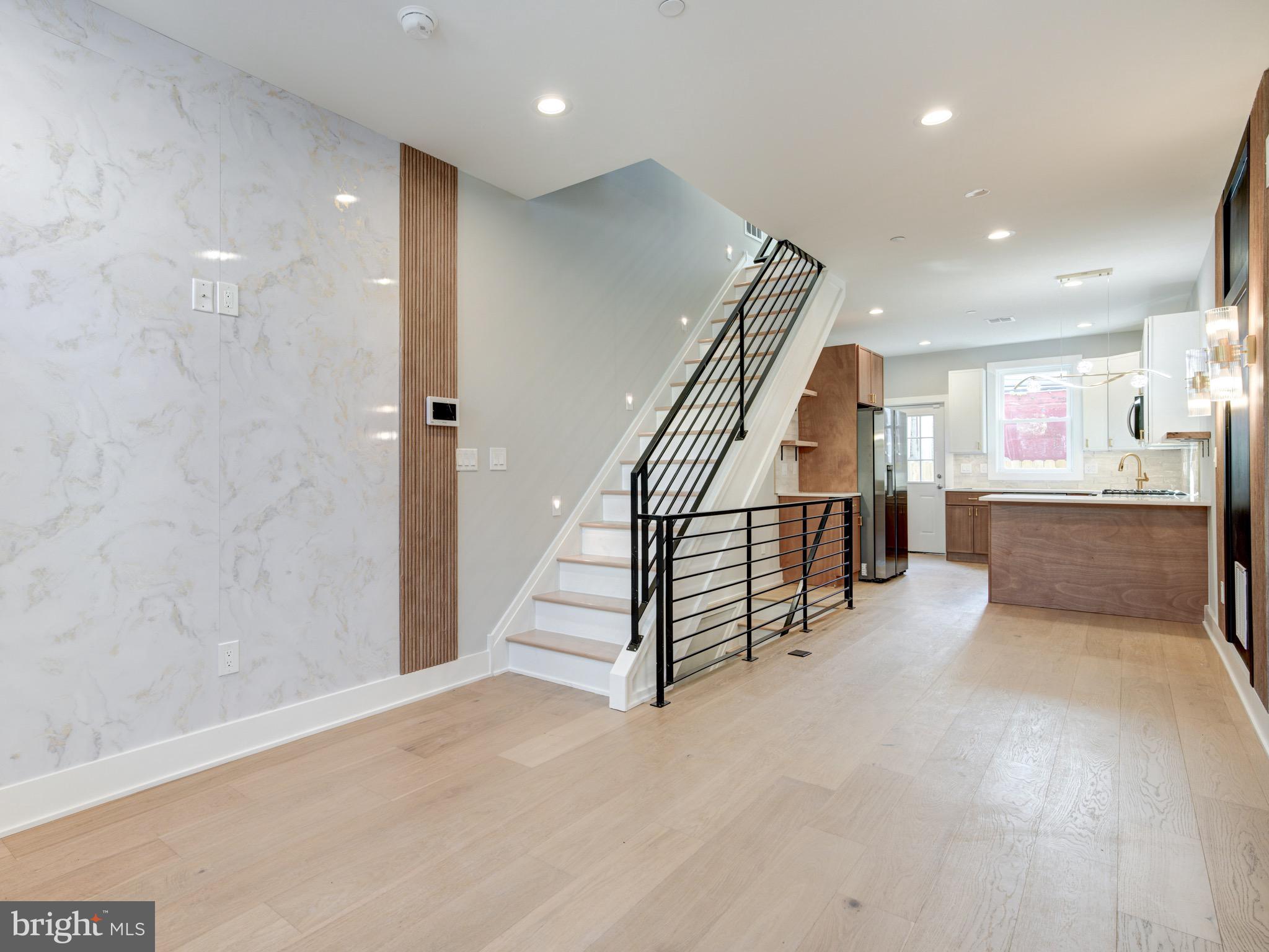 1702 N ORIANNA STREET