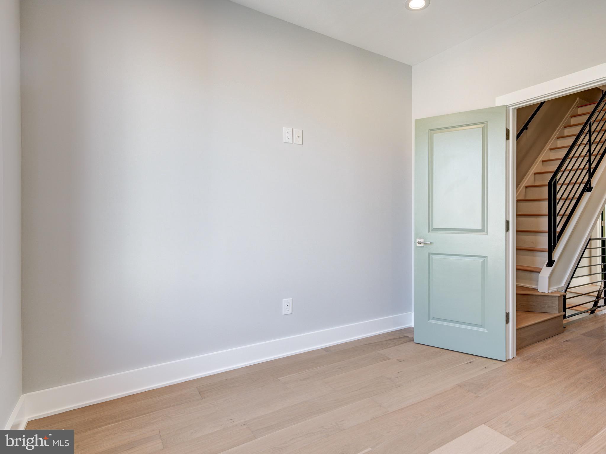 1702 N ORIANNA STREET