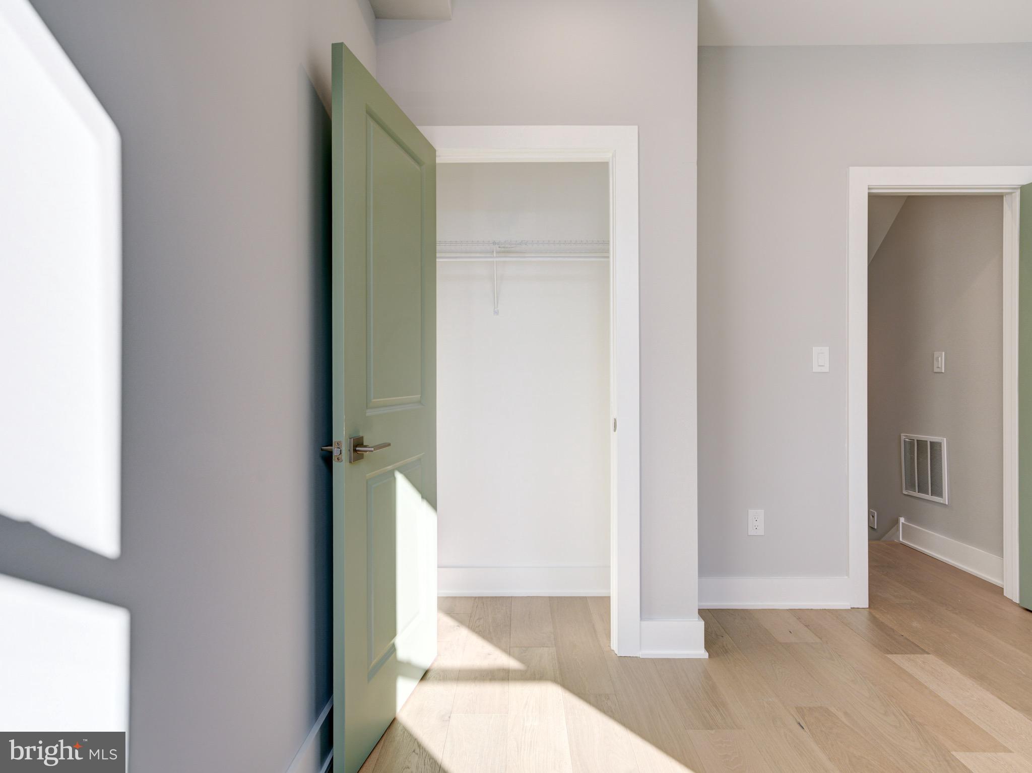 1702 N ORIANNA STREET