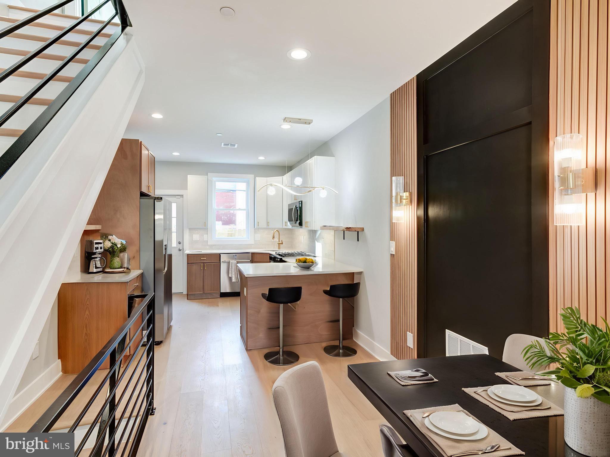 1702 N ORIANNA STREET