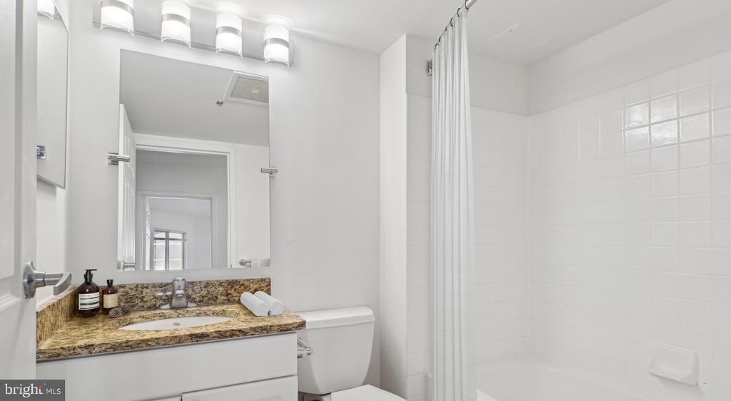 450 N 18TH STREET 2B-0407