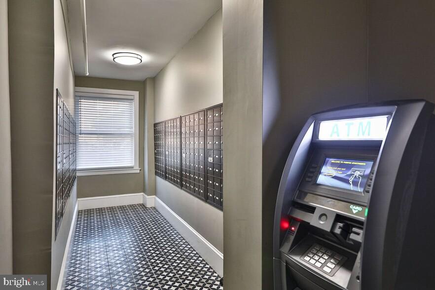 4247 LOCUST STREET 1B-804