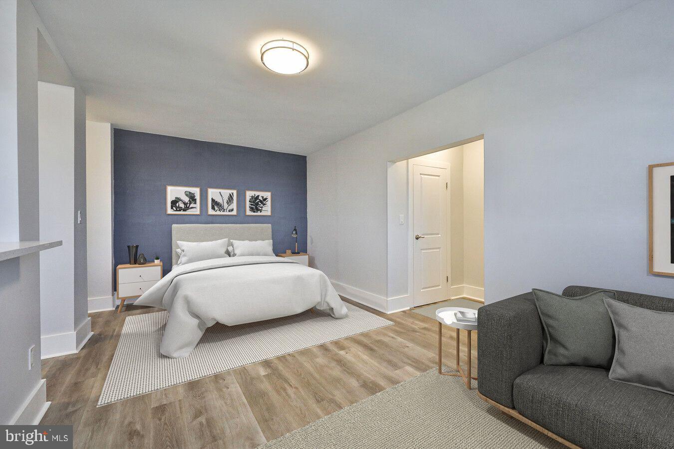 4247 LOCUST STREET 0B-907