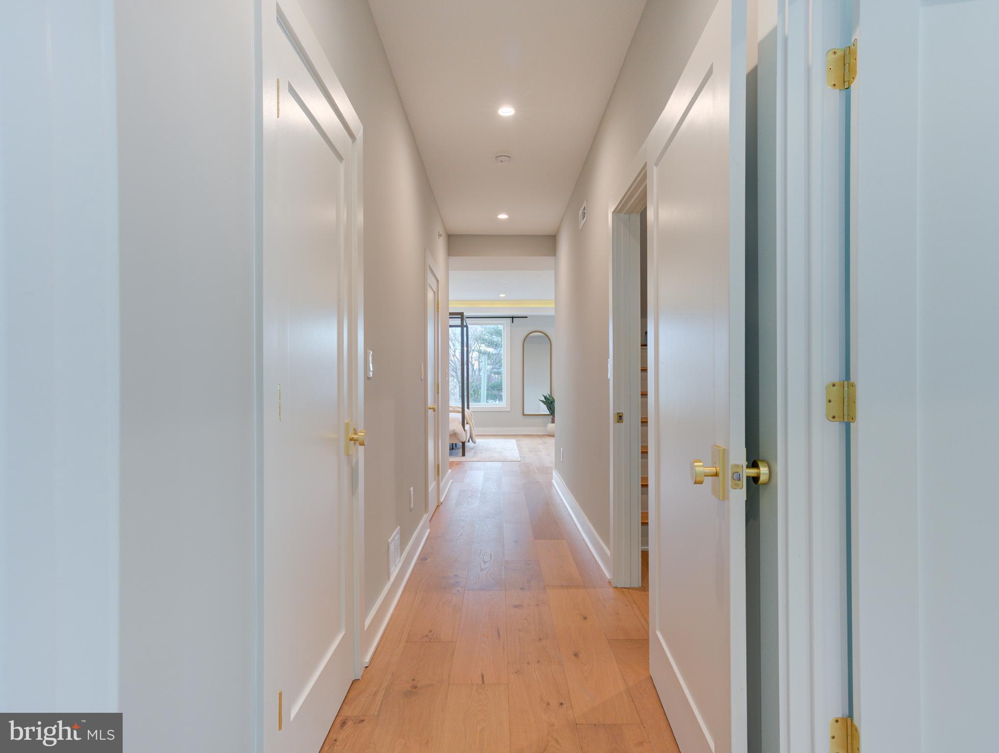 1019 E PALMER STREET