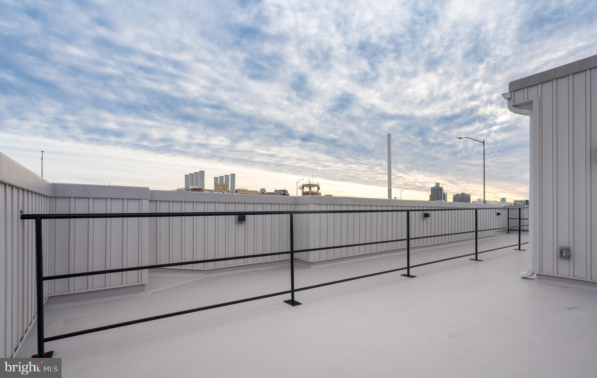 1019 E PALMER STREET