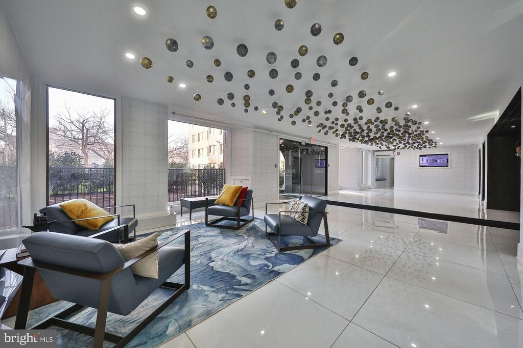 4247 LOCUST STREET 1B-422
