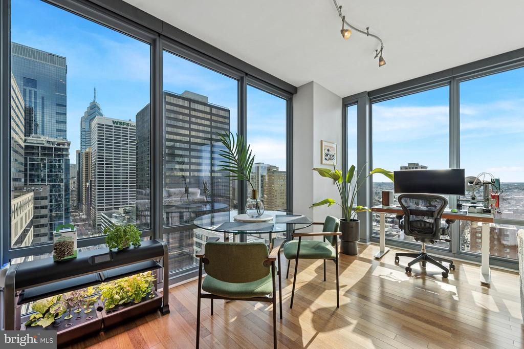 2101 MARKET STREET 2306
