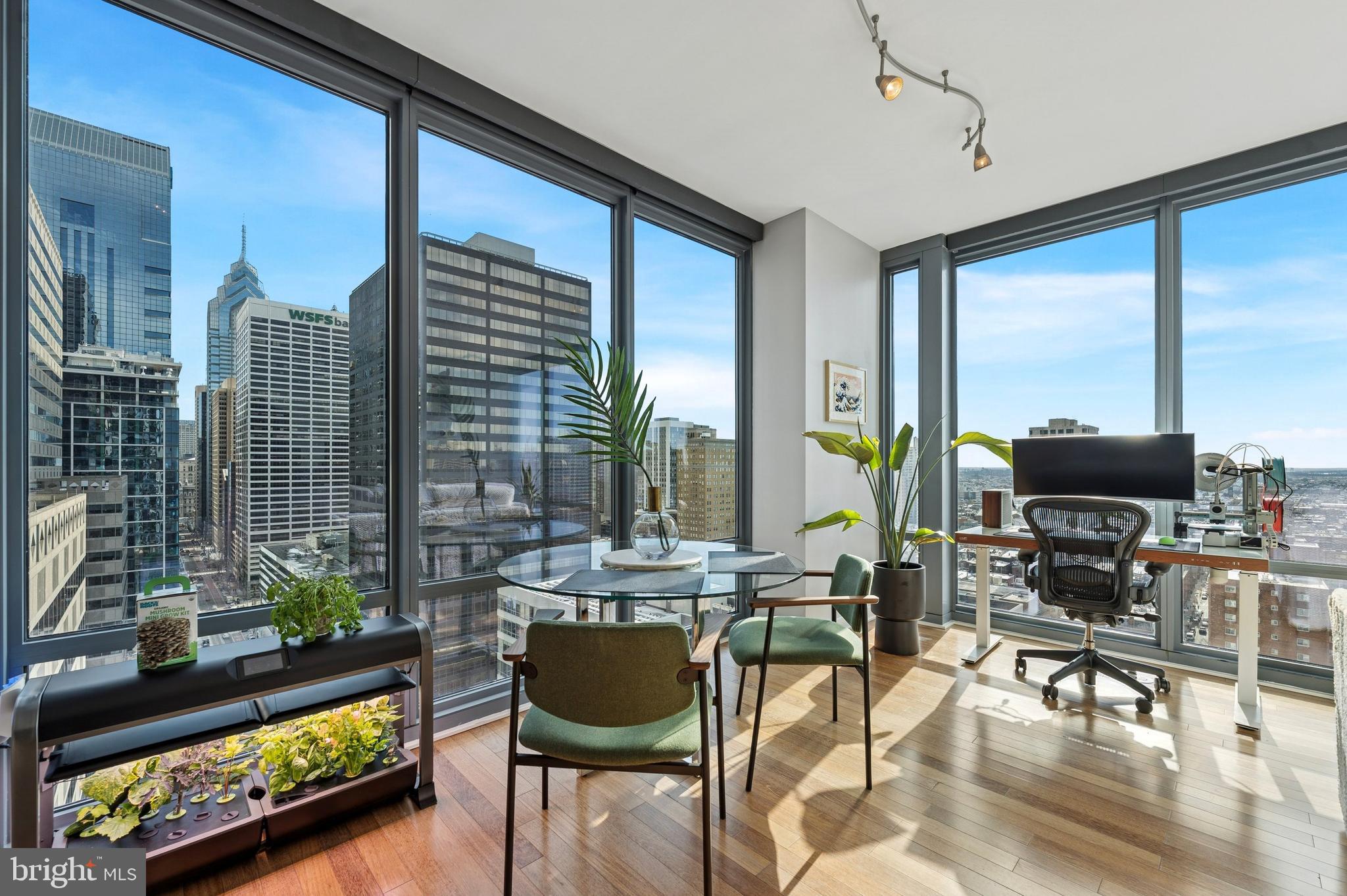 2101 MARKET STREET 2306