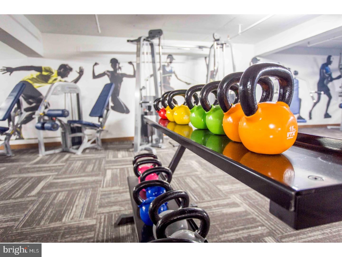 2201 PENNSYLVANIA AVE 318