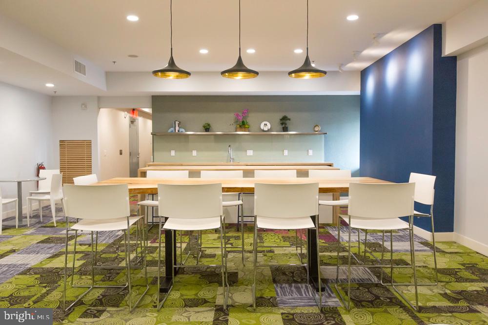 42 S 15TH STREET 0B-0412