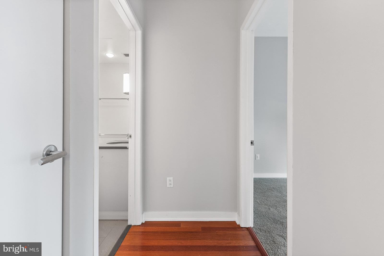 2101 MARKET STREET 305