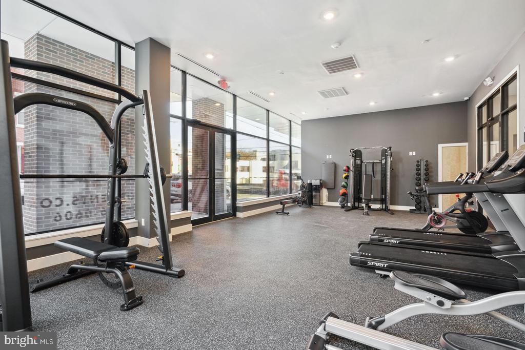 720 W THOMPSON STREET 1B-615