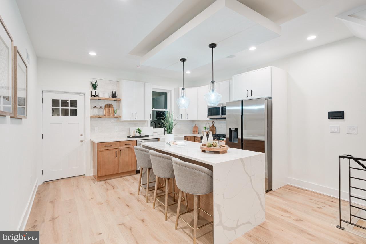 2622 E HAROLD STREET