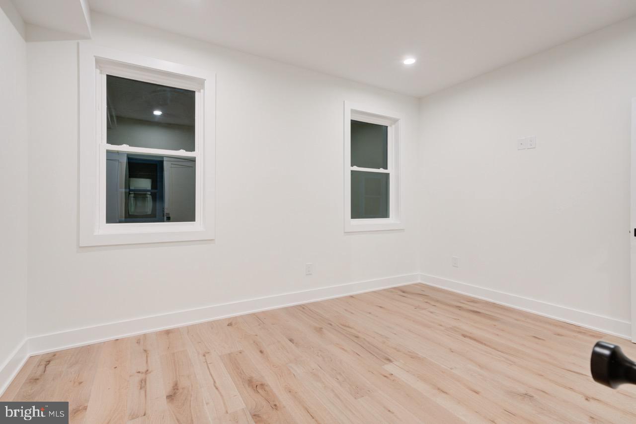 2622 E HAROLD STREET