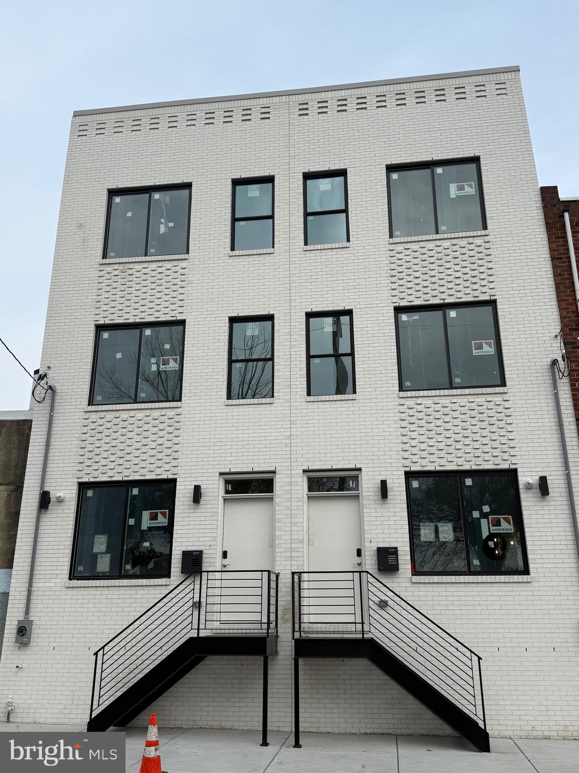 2622 E HAROLD STREET