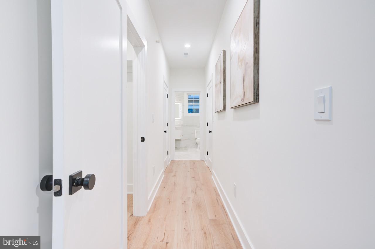 2622 E HAROLD STREET