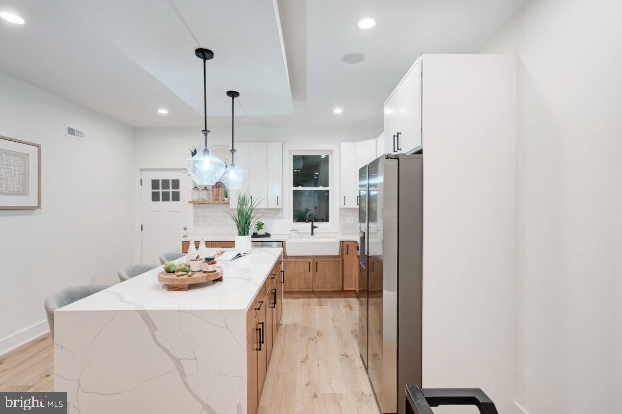 2622 E HAROLD STREET