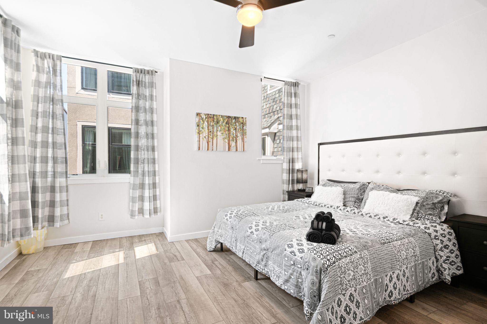 842 N LEITHGOW STREET