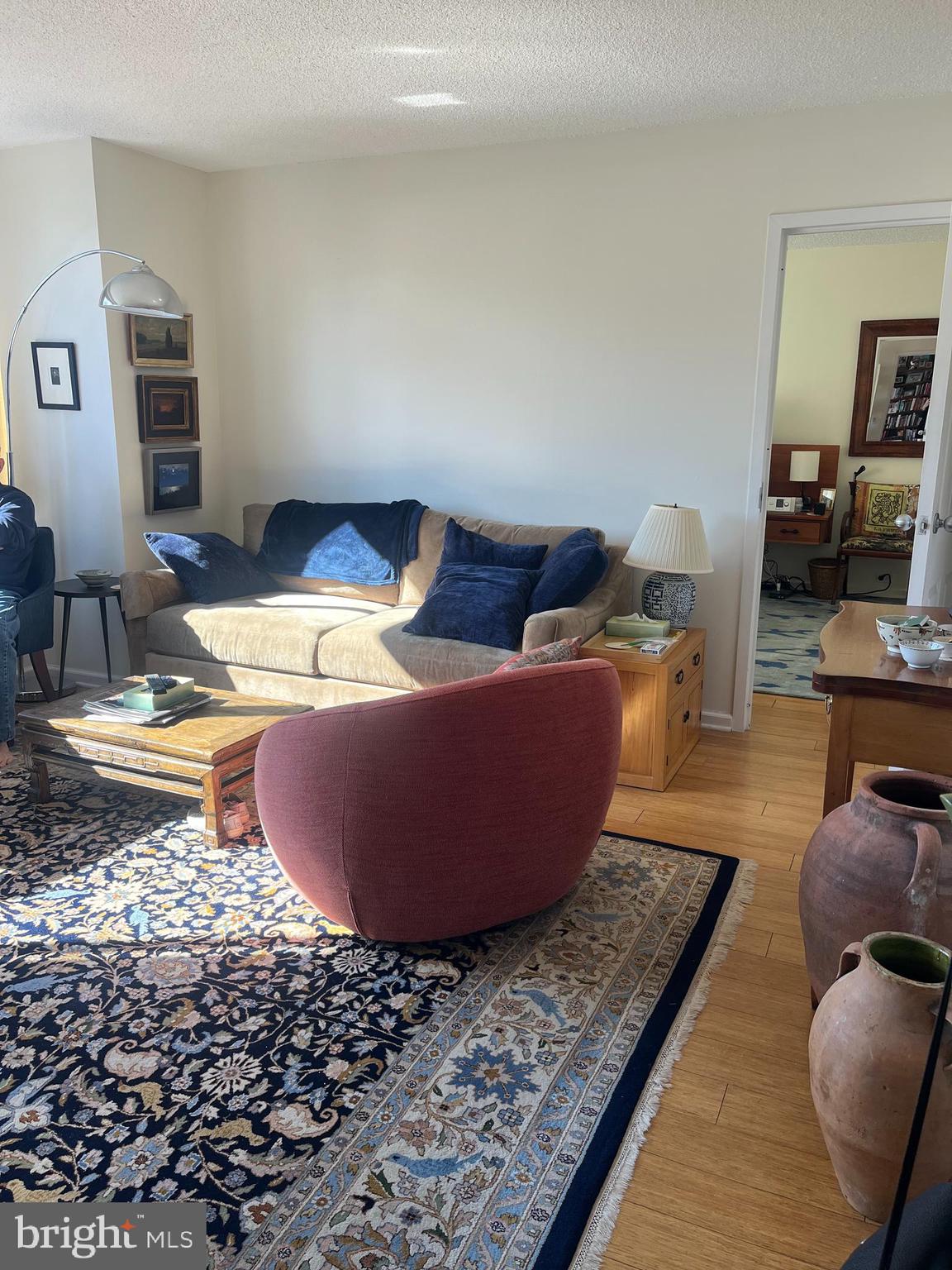 2001 HAMILTON STREET 00 504