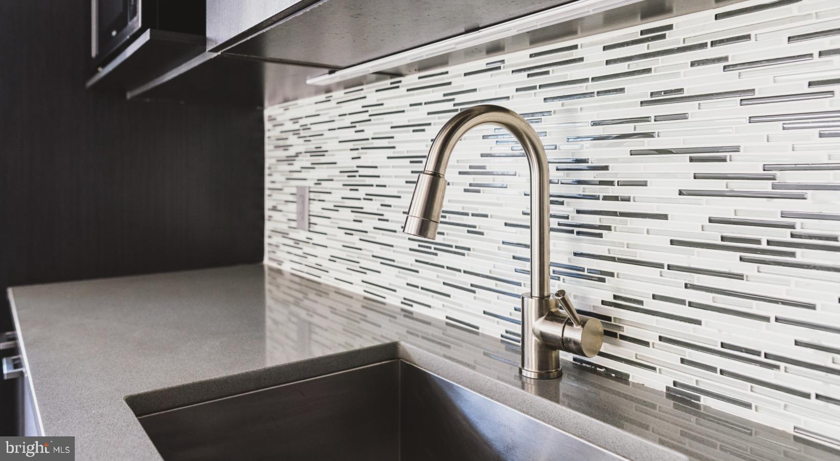 450 N 18TH STREET 1B-0212