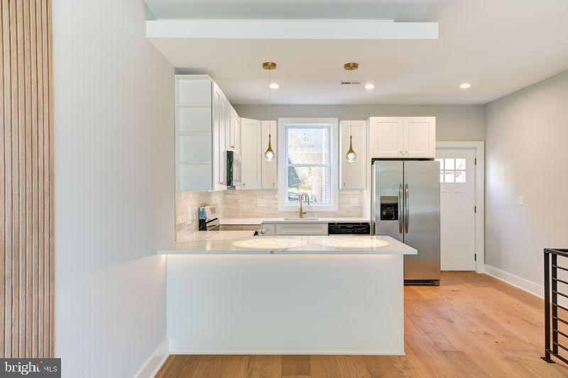 1939 N LEITHGOW STREET