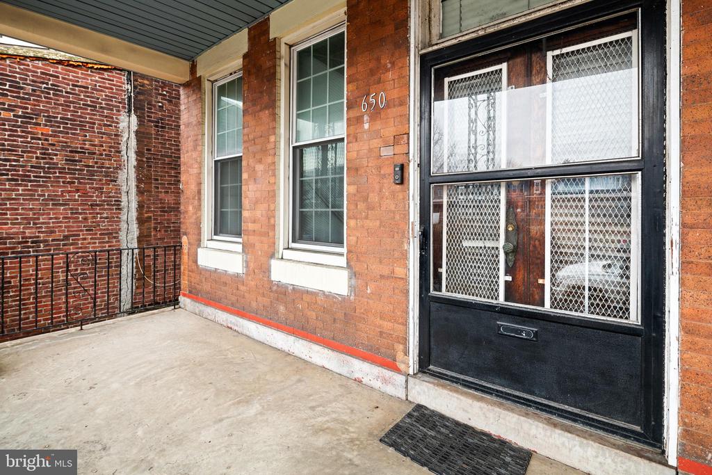 650 N 52ND STREET
