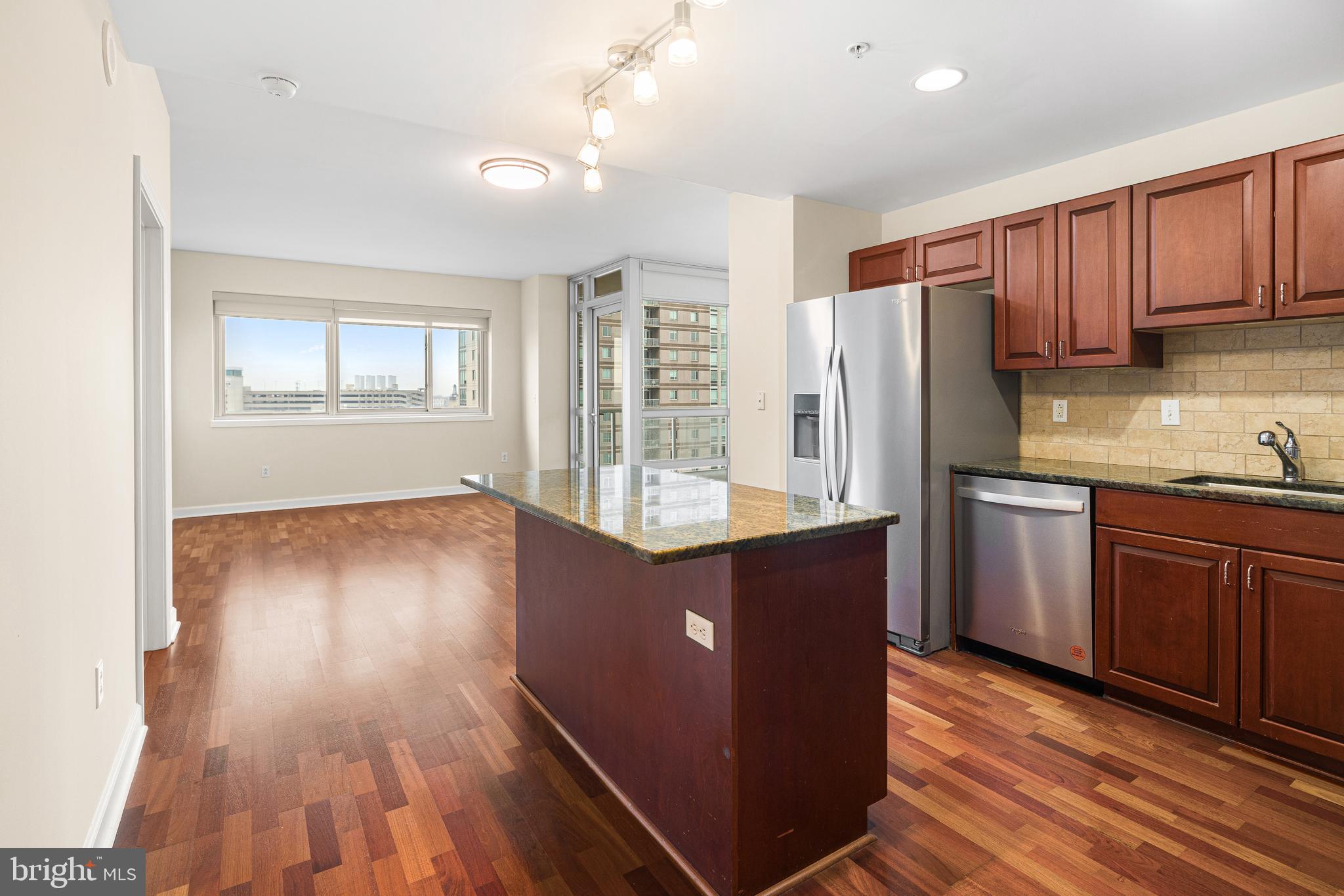 901 N PENN STREET F810