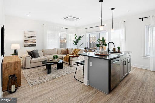 2200 E SOMERSET STREET 1B-112