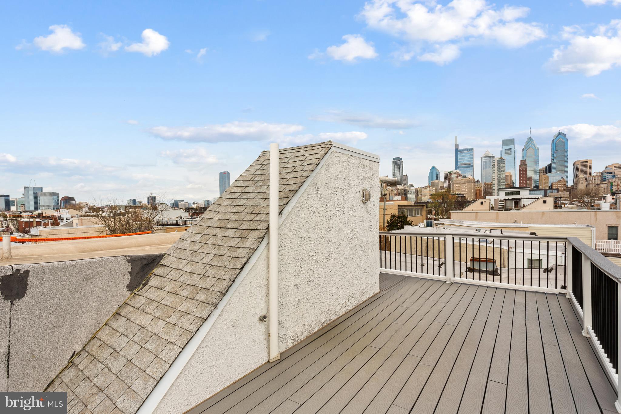 1641 CHRISTIAN STREET 00 3