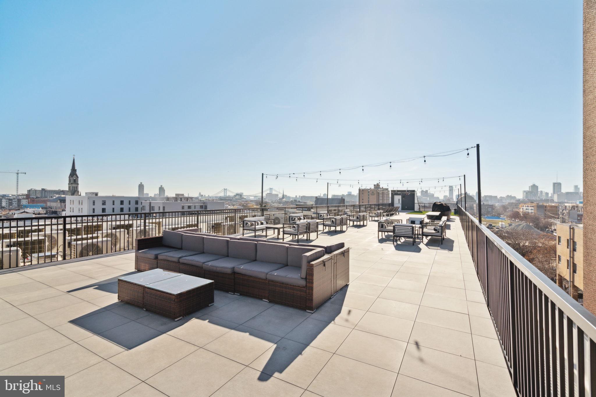 720 W THOMPSON STREET 1B-406
