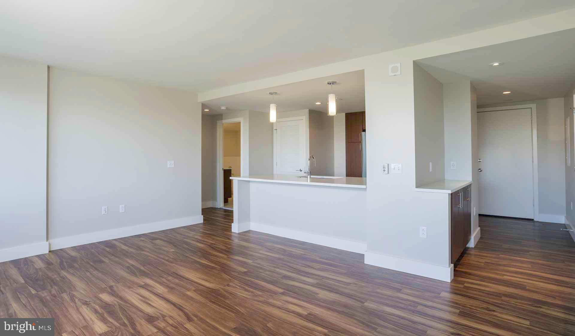 2200 BENJAMIN FRANKLIN PARKWAY 2B-E1005