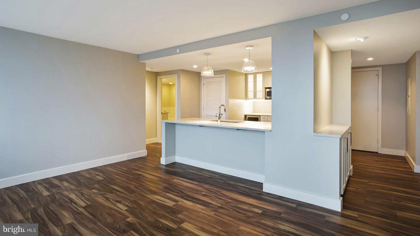 2200 BENJAMIN FRANKLIN PARKWAY 1B-E1506